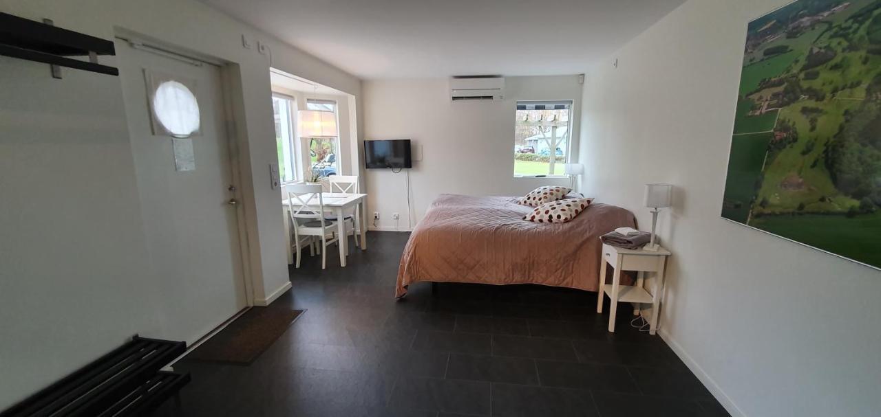 Soederasens Golf Lodge Risekatslosa 外观 照片